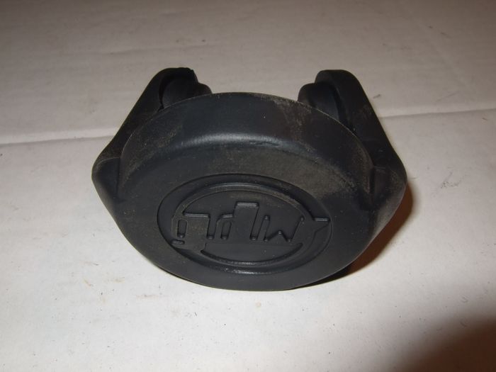 Abdeckung / Verschlussstopfen f. die abn. AHK, GDW