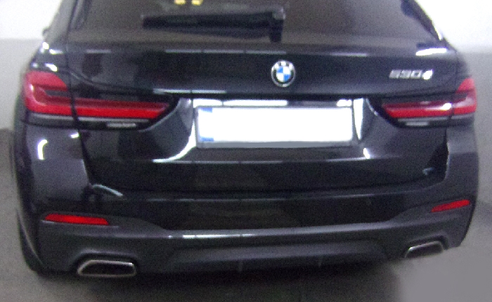 Anhängerkupplung für BMW-5er Touring G31, spez. M- Paket, Baureihe 2017-2024 V-abnehmbar