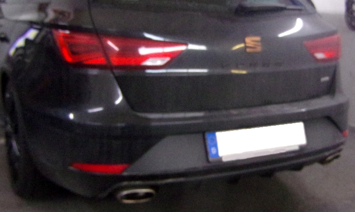 Anhängerkupplung für Seat-Leon ST Kombi 5F, Cupra 300, 4 drive, Baureihe 2017-2020 V-abnehmbar Anhängerkupplung für Seat-Leon ST Kombi 5F, Cupra 300, 4 drive, Baureihe 2017-2020 V-abnehmbar