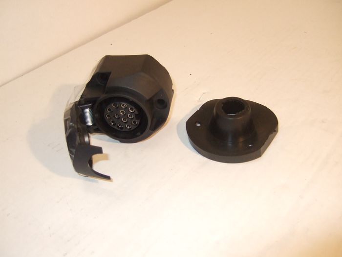 Steckdose 13pol., Kunststoff, -1x Microschalter, incl. Dichtung, Jaeger-System